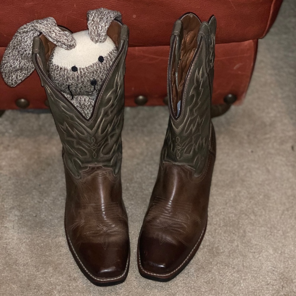 Laredo boots good lookin boot   Like new